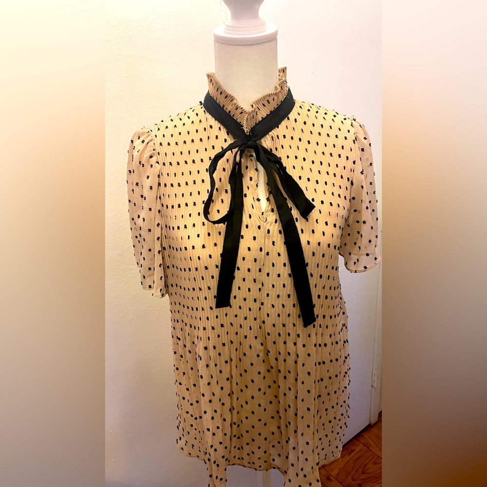 NWOT Max Studio, Flowy Blouse with Ribbon Tie